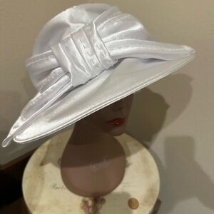 Elegant White Women's Hat